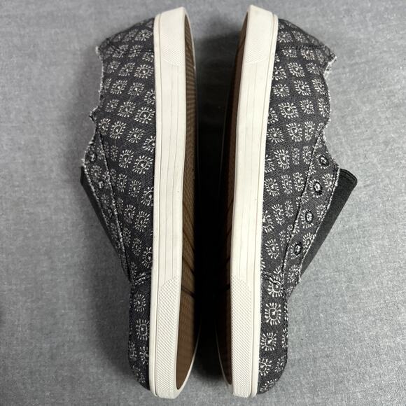 New Spenco Women's Santa Maria Batik Sneaker Size W 9-1/2 B Black Print Slip On - Picture 9 of 9